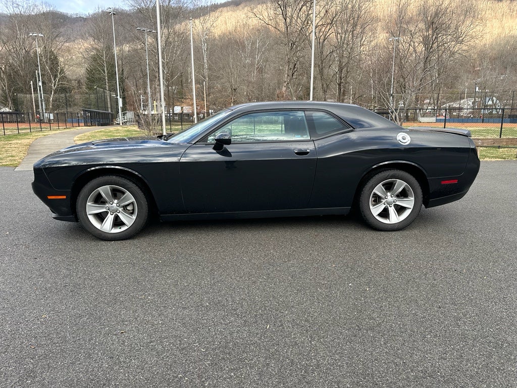 2021 Dodge Challenger SXT