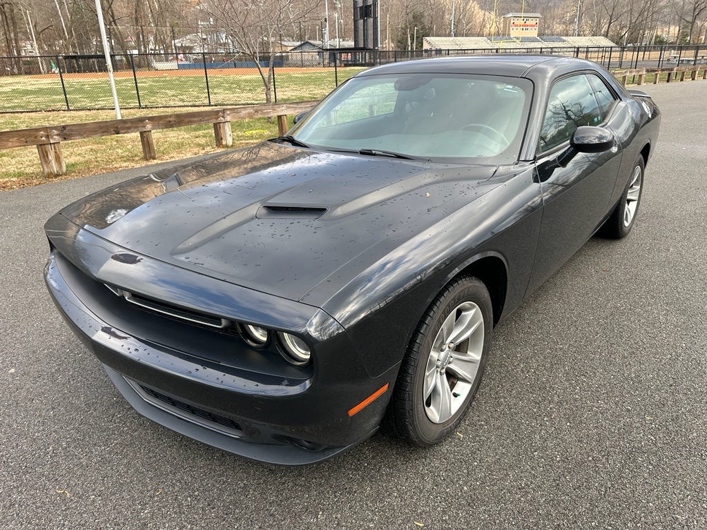 2021 Dodge Challenger SXT