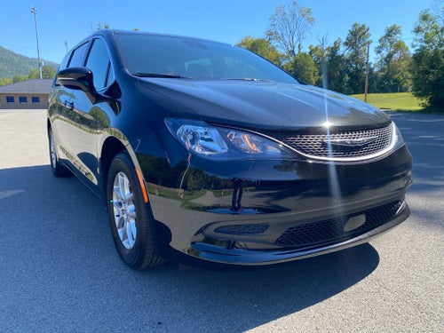 2026 Chrysler Voyager VOYAGER LX