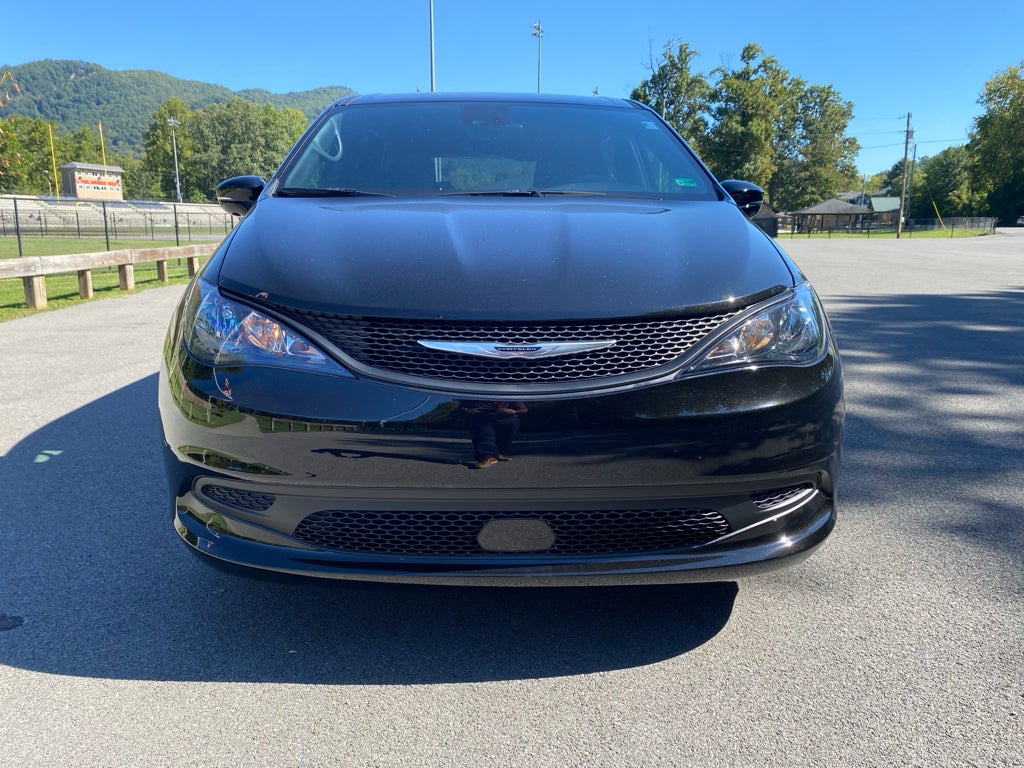 2026 Chrysler Voyager VOYAGER LX
