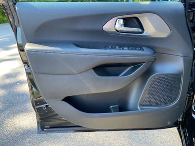 2026 Chrysler Voyager VOYAGER LX