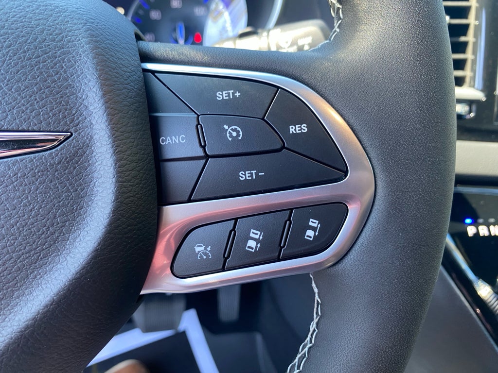 2026 Chrysler Voyager VOYAGER LX