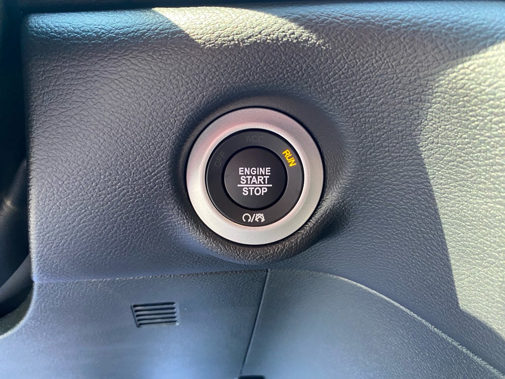 2026 Chrysler Voyager VOYAGER LX