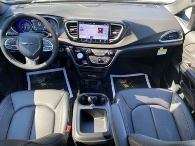 2026 Chrysler Voyager VOYAGER LX