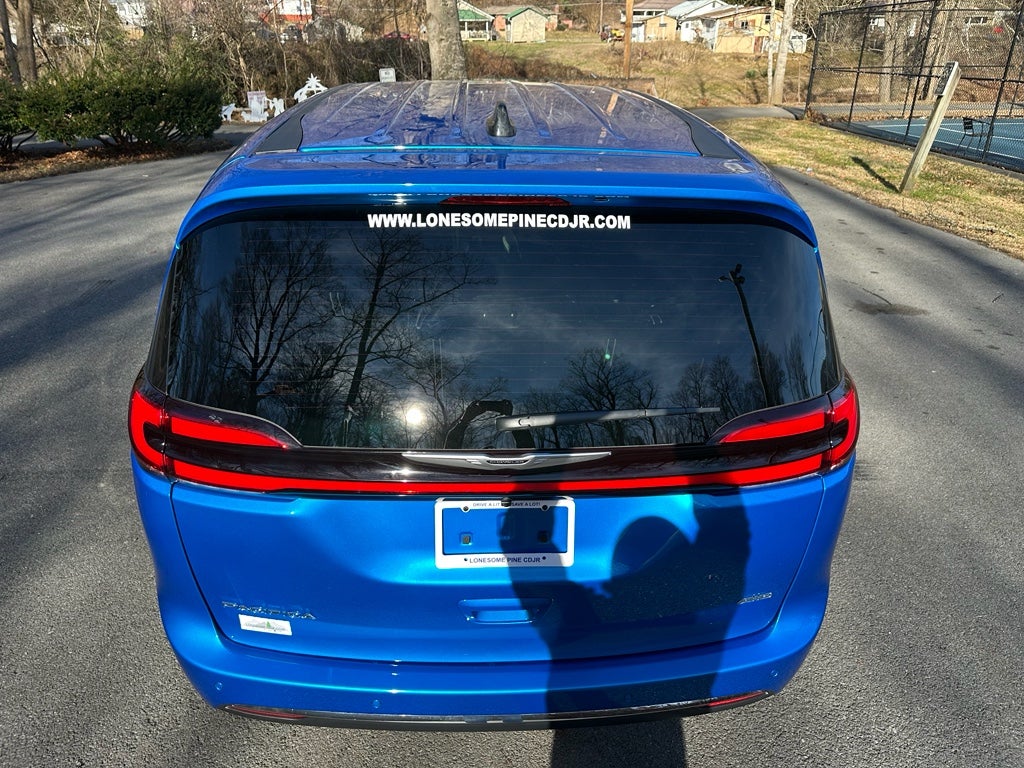 2026 Chrysler Pacifica PACIFICA SELECT AWD