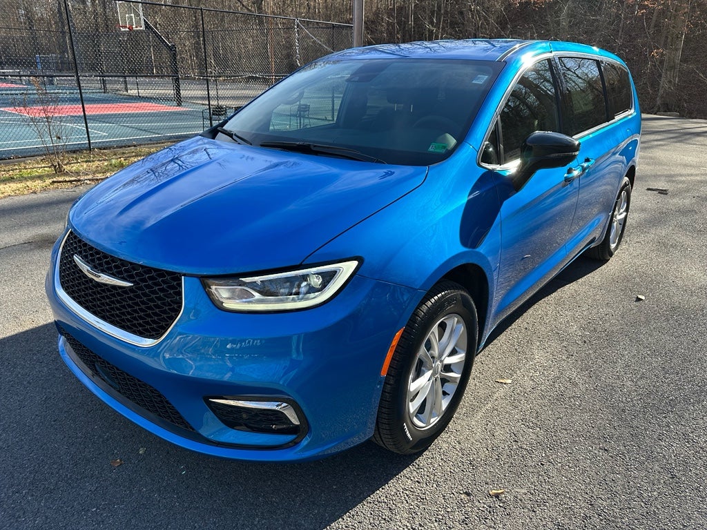 2026 Chrysler Pacifica PACIFICA SELECT AWD