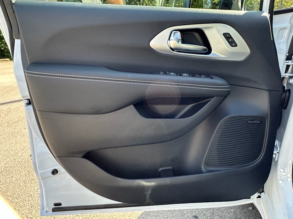 2026 Chrysler Pacifica PACIFICA LIMITED AWD