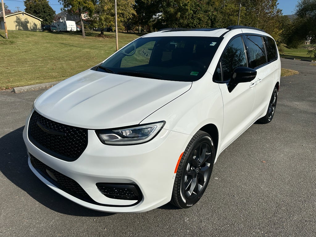 2026 Chrysler Pacifica PACIFICA LIMITED AWD
