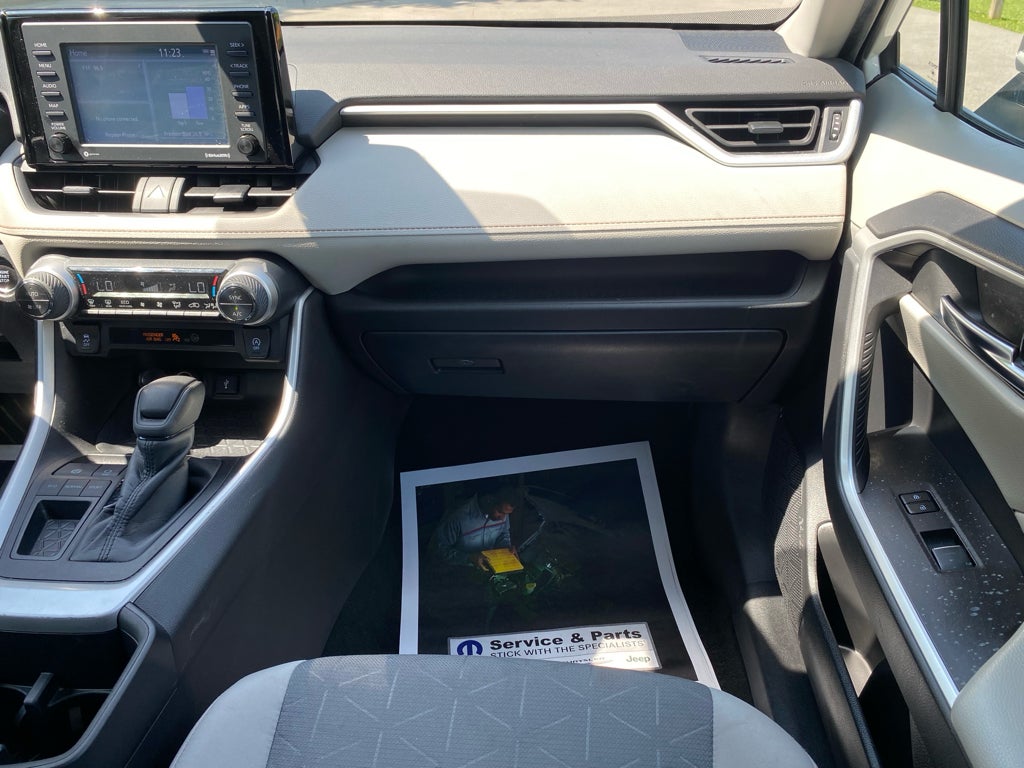 2022 Toyota RAV4 XLE