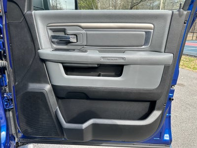 2017 RAM 1500 Big Horn Crew Cab 4x4 5'7' Box