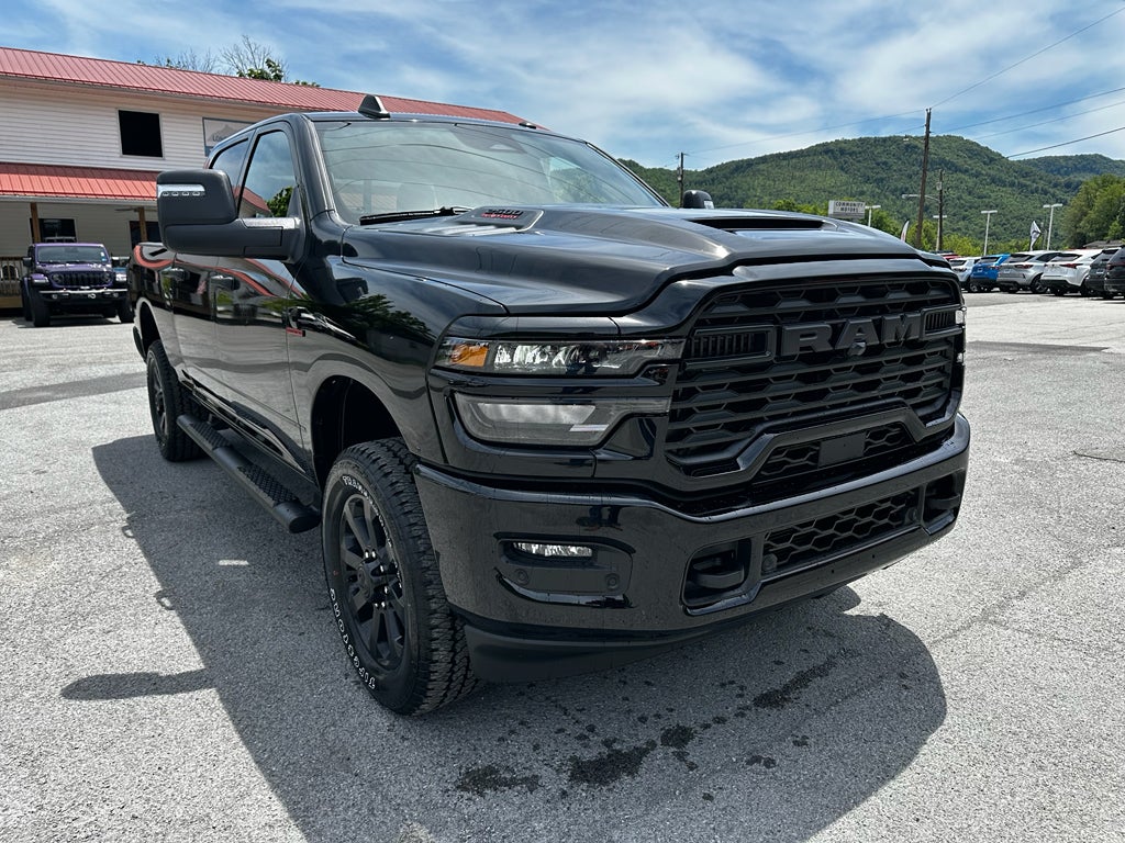 2026 RAM Ram 2500 RAM 2500 BLACK EXPRESS CREW CAB 4X4 6'4' BOX