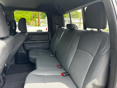 2026 RAM Ram 2500 RAM 2500 BLACK EXPRESS CREW CAB 4X4 6'4' BOX