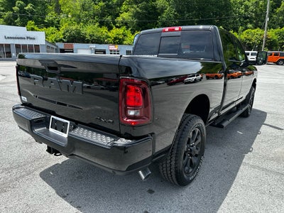 2026 RAM Ram 2500 RAM 2500 BLACK EXPRESS CREW CAB 4X4 6'4' BOX