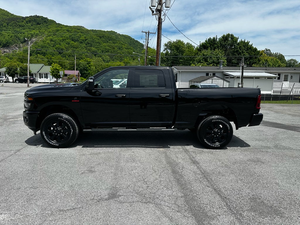 2026 RAM Ram 2500 RAM 2500 BLACK EXPRESS CREW CAB 4X4 6'4' BOX
