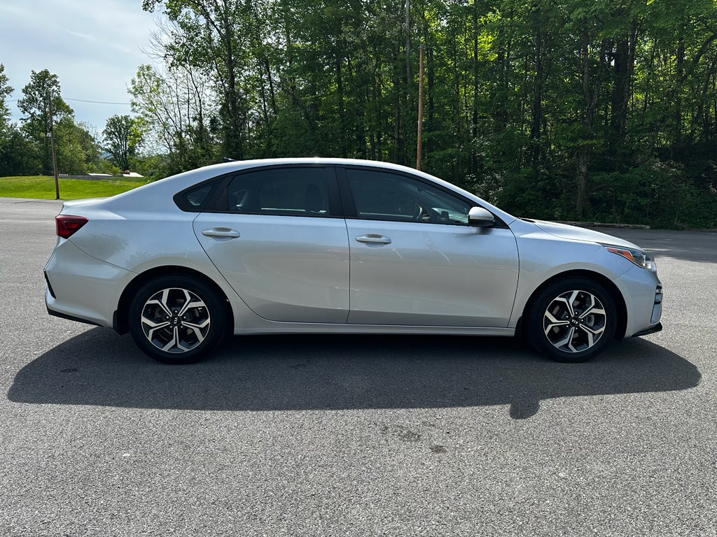 Used 2021 Kia Forte LXS with VIN 3KPF24AD0ME344860 for sale in Big Stone Gap, VA