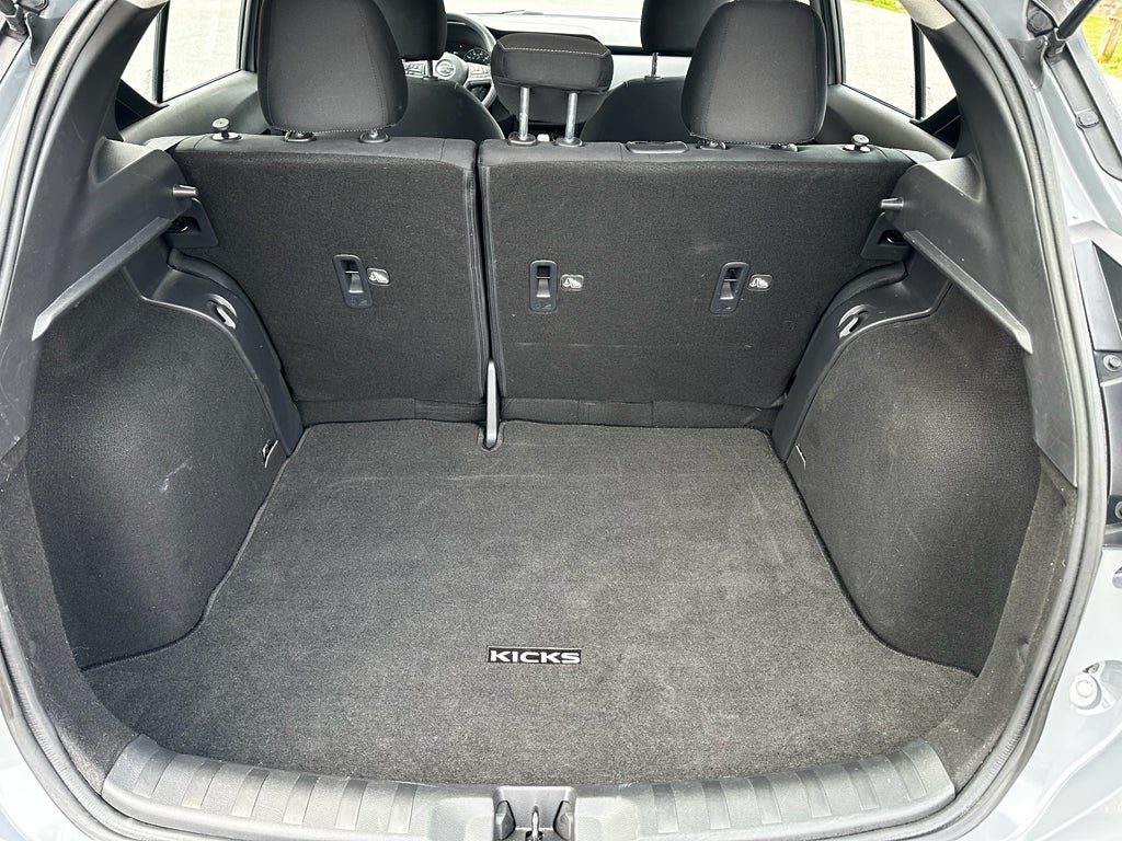 2021 Nissan Kicks SV Xtronic CVT