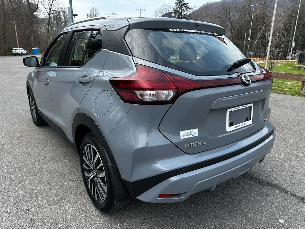 2021 Nissan Kicks SV Xtronic CVT