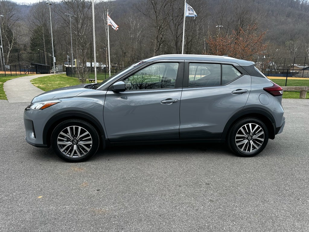 2021 Nissan Kicks SV Xtronic CVT