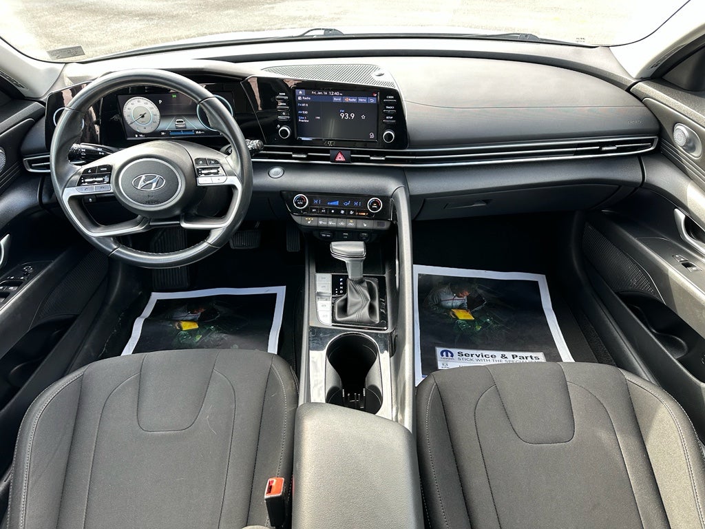 2022 Hyundai Elantra SEL